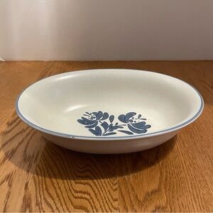 Pfaltzgraff Yorktowne Blue Floral Stoneware 10” Oval Vegetable Serving Dish